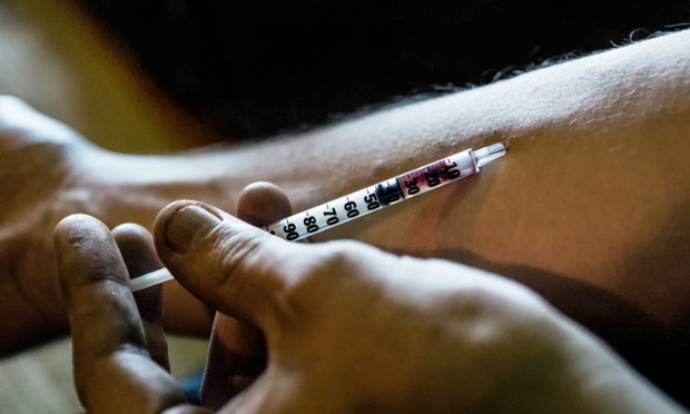 Indiana governor to sign needle exchange bill to curb HIV outbreak (1)