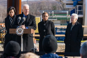 1_office -of -the -administrator -build -america -administrator -gina -mccarthy -vice -73c 1c 7-1600-1536x 1024